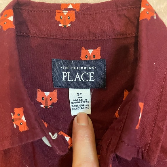 Adorable fox print button down - Picture 2 of 3